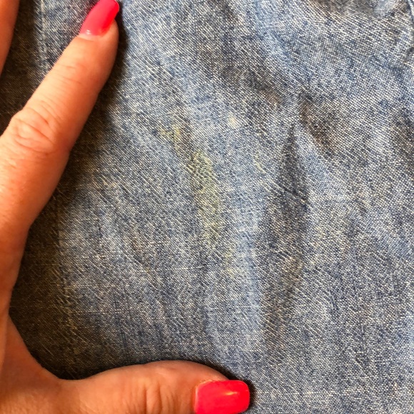 🍁American Eagle Button-up blue jean blouse🍁 - Picture 4 of 5